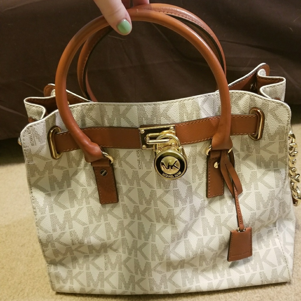 Michael Kors DISCONTINUED - Picture 4 of 4